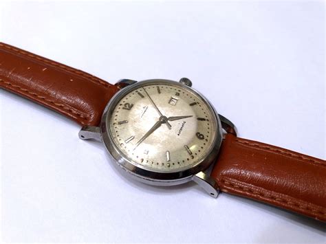 schaffhausen automatic winding watch.